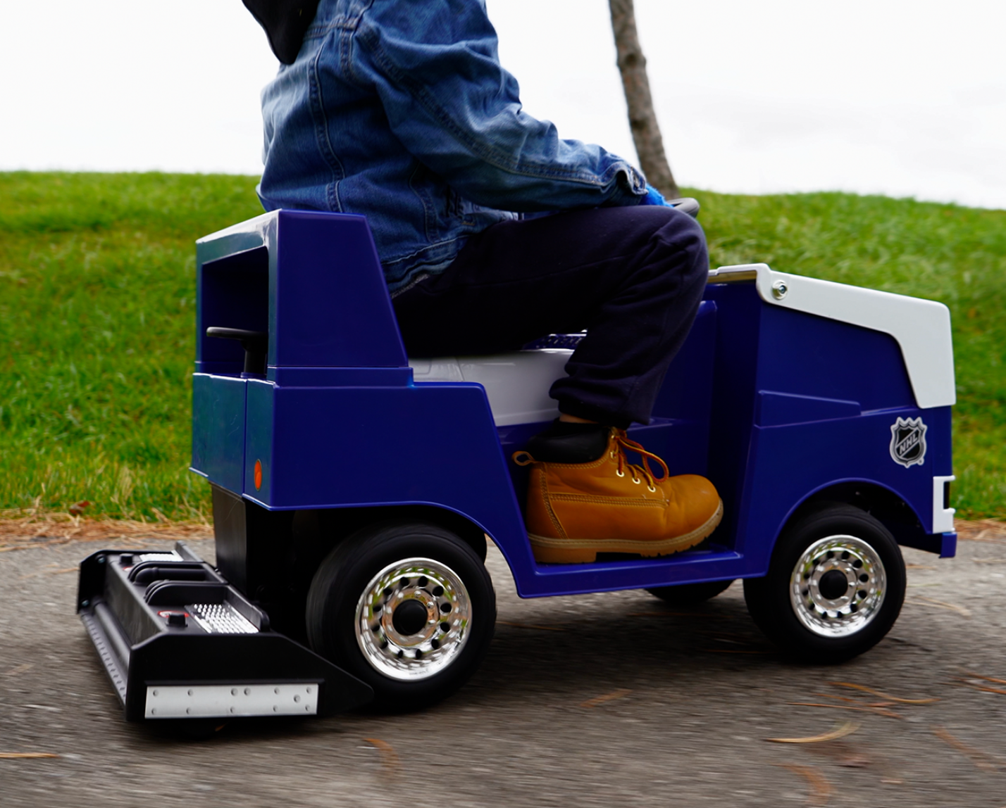 Kool Karz NHL Zamboni Ride-On